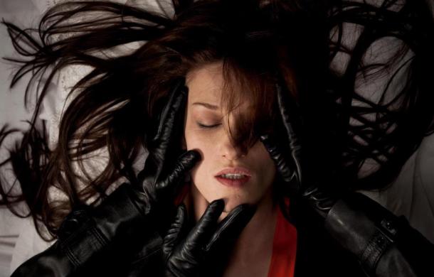 L'ETRANGE COULEUR DES LARMES DE TON CORPS d'Hélène Cattet et Bruno Forzani